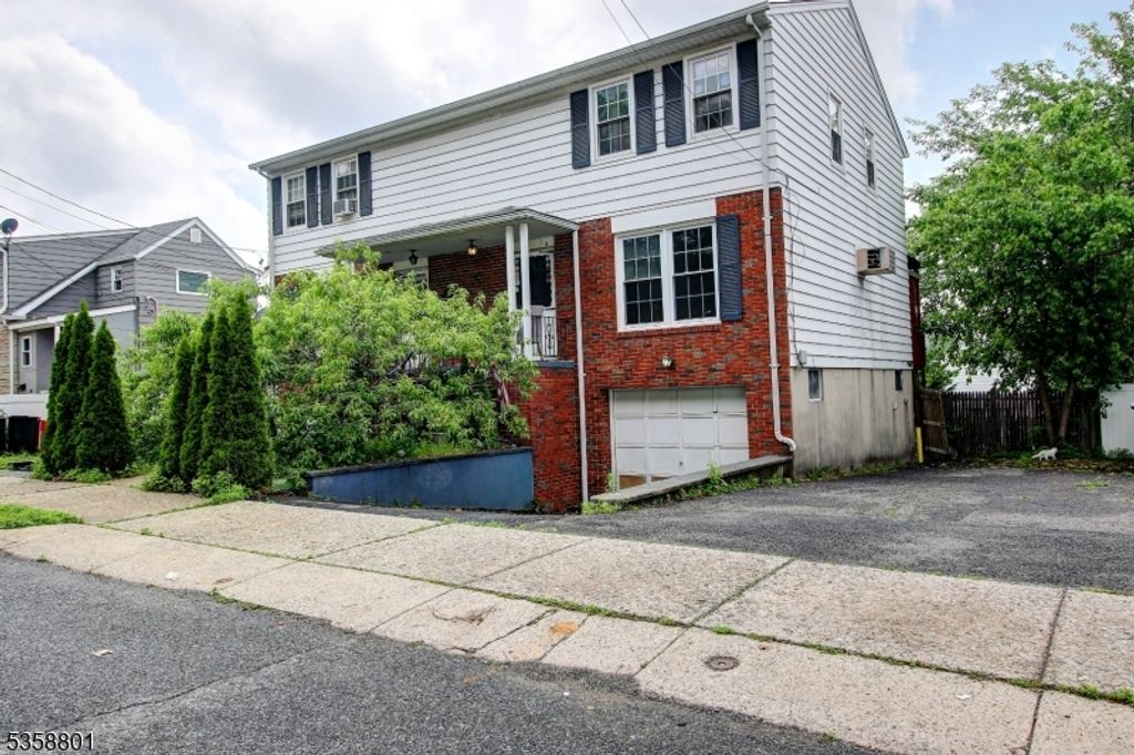 76 Marcellus Ave, Woodland Park, NJ 07424