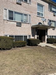 10378 Michael Todd Terrace 2E, Glenview, IL 60025