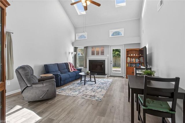 1449 Thamesford DR, Virginia Beach, VA 23464
