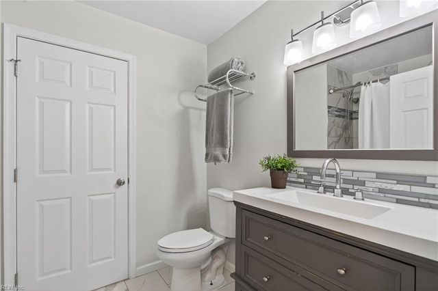 1449 Thamesford DR, Virginia Beach, VA 23464