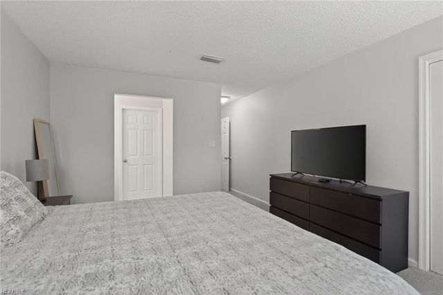 1449 Thamesford DR, Virginia Beach, VA 23464
