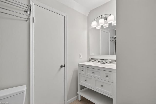 1449 Thamesford DR, Virginia Beach, VA 23464