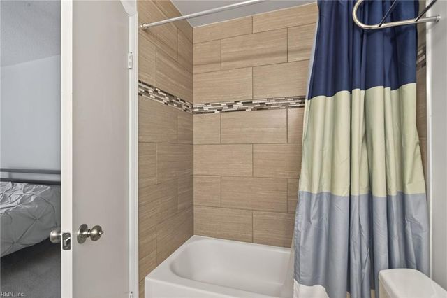 1449 Thamesford DR, Virginia Beach, VA 23464