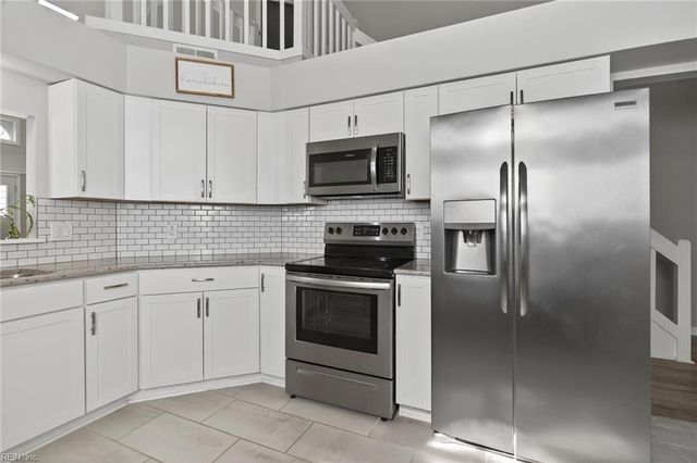1449 Thamesford DR, Virginia Beach, VA 23464