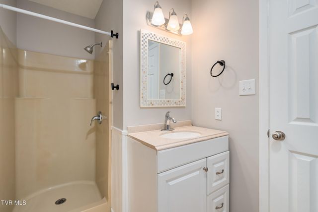 4 Monteray Court, Johnson City, TN 37604