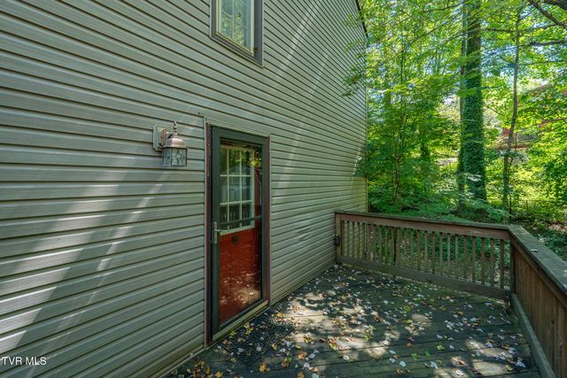 4 Monteray Court, Johnson City, TN 37604