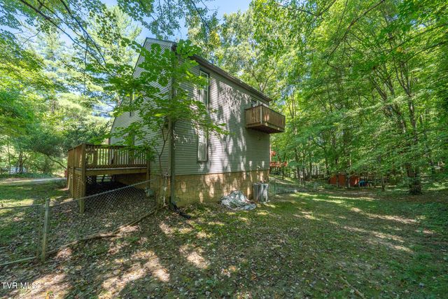 4 Monteray Court, Johnson City, TN 37604