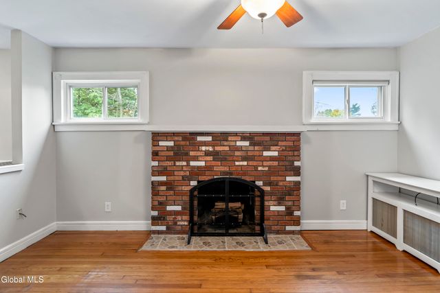 18 Mountainview Terrace, North Greenbush, NY 12144