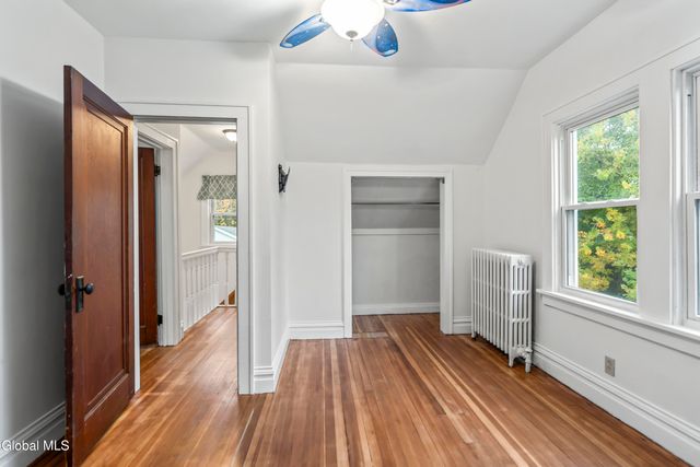 18 Mountainview Terrace, North Greenbush, NY 12144