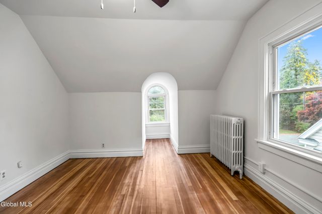 18 Mountainview Terrace, North Greenbush, NY 12144