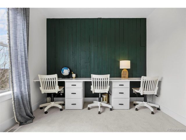 24996 E Geddes Cir, Aurora, CO 80016