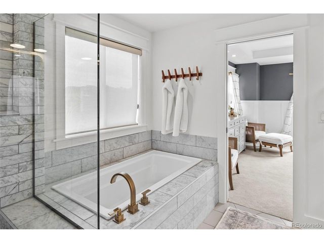 24996 E Geddes Cir, Aurora, CO 80016