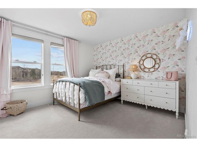 24996 E Geddes Cir, Aurora, CO 80016