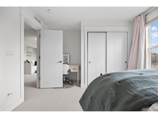 24996 E Geddes Cir, Aurora, CO 80016