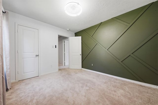 15011 Crockett Road, Willis, TX 77378
