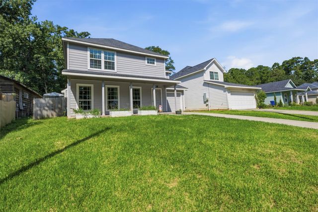 15011 Crockett Road, Willis, TX 77378