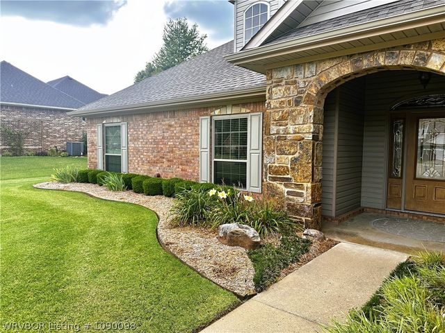 6901 Southfield Drive, Fort Smith, AR 72916