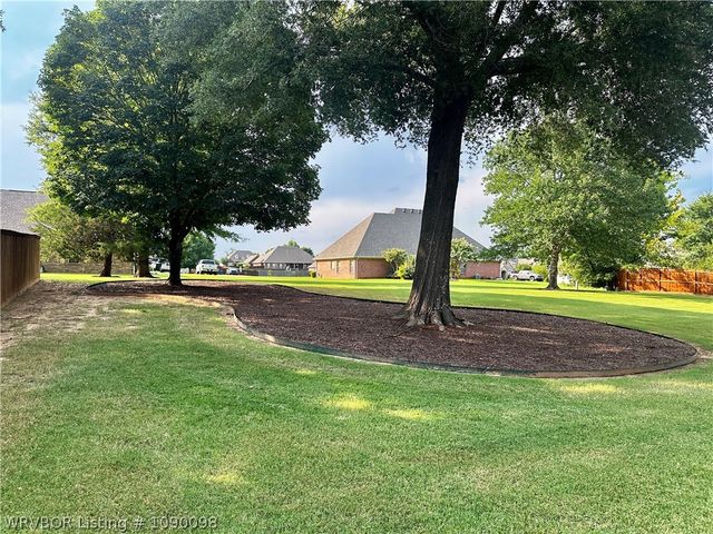 6901 Southfield Drive, Fort Smith, AR 72916