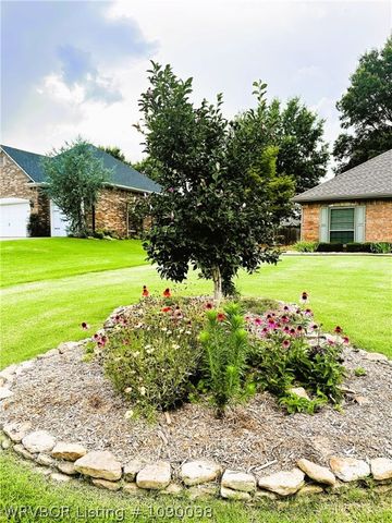 6901 Southfield Drive, Fort Smith, AR 72916