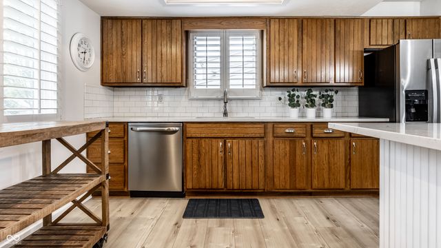 331 Sandbrook Drive, Noblesville, IN 46062