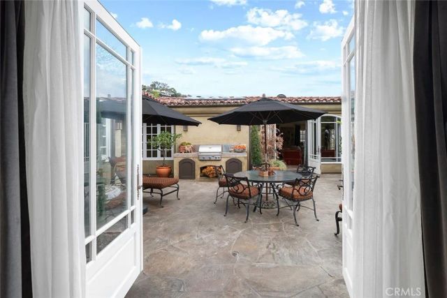 839 Emerald Bay, Laguna Beach, CA 92651