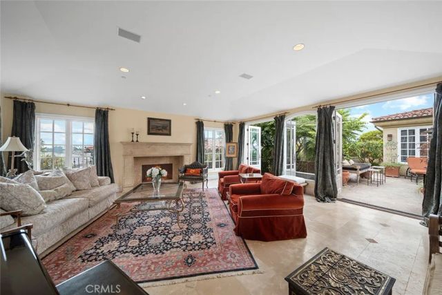 839 Emerald Bay, Laguna Beach, CA 92651