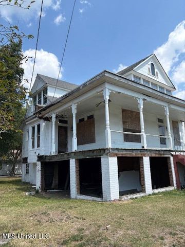 2026 18th Street, Gulfport, MS 39501