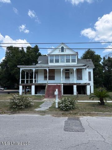 2026 18th Street, Gulfport, MS 39501