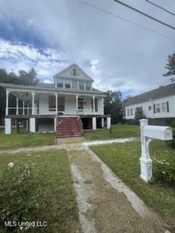 2026 18th Street, Gulfport, MS 39501