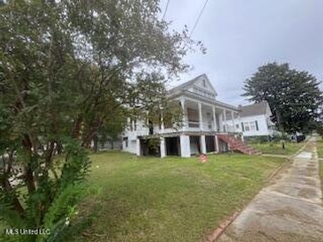 2026 18th Street, Gulfport, MS 39501