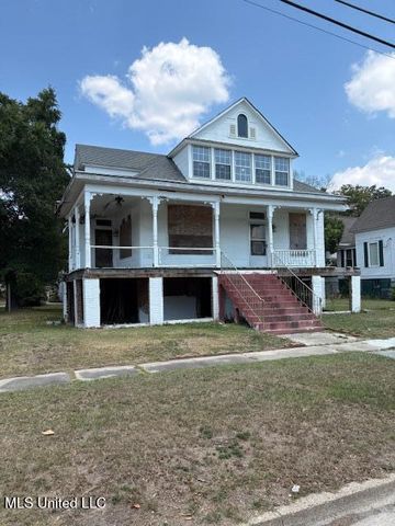 2026 18th Street, Gulfport, MS 39501