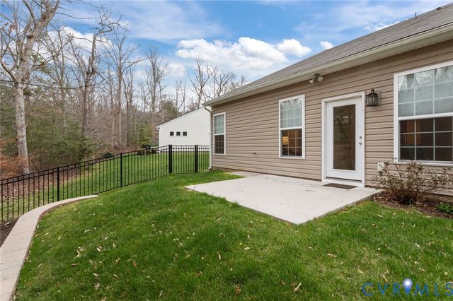 8121 Old Glen Dale Ct, Hanover, VA 23111