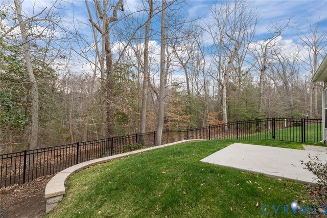 8121 Old Glen Dale Ct, Hanover, VA 23111