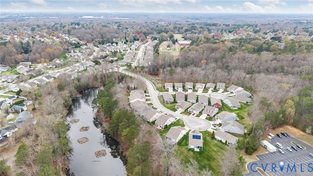 8121 Old Glen Dale Ct, Hanover, VA 23111