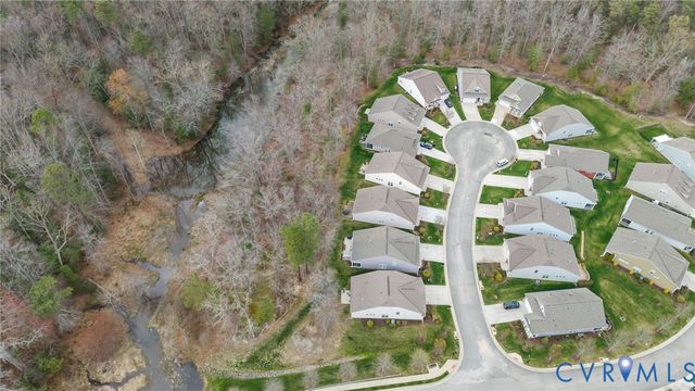 8121 Old Glen Dale Ct, Hanover, VA 23111