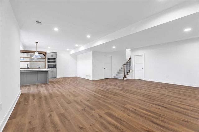 30850 W 120th Street, Olathe, KS 66061