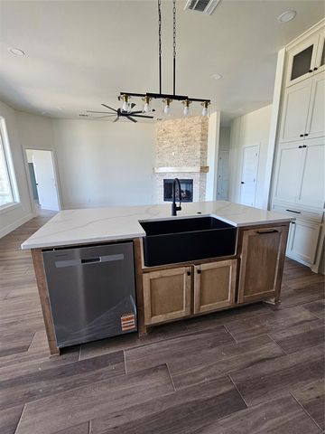 1169 Wolf Creek Drive, Blanchard, OK 73010