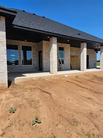 1169 Wolf Creek Drive, Blanchard, OK 73010