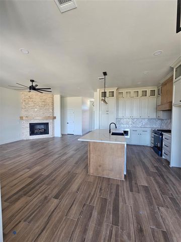 1169 Wolf Creek Drive, Blanchard, OK 73010