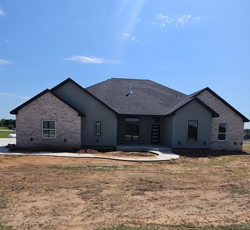 1169 Wolf Creek Drive, Blanchard, OK 73010