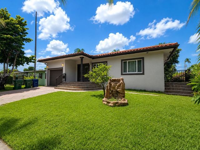 1101 NE 2nd Street, Hallandale Beach, FL 33009
