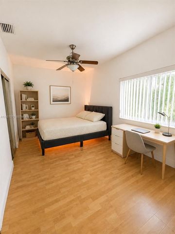 1101 NE 2nd Street, Hallandale Beach, FL 33009