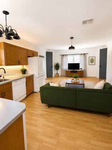 1101 NE 2nd Street, Hallandale Beach, FL 33009