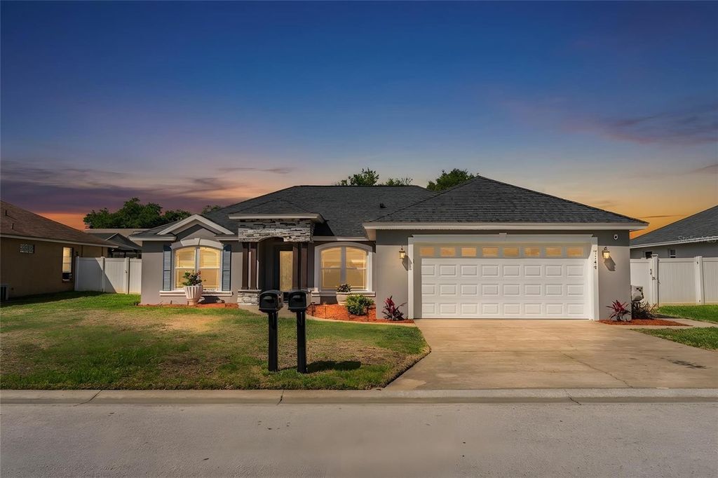 7144 REMINGTON OAKS LOOP, Lakeland, FL 33810