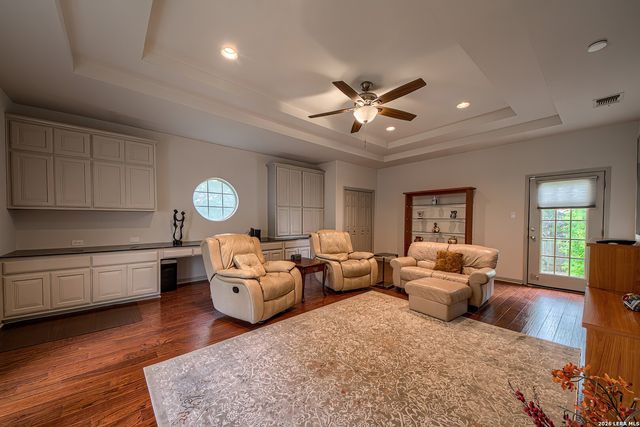 3903 HEIGHTS HILL DR, San Antonio, TX 78230