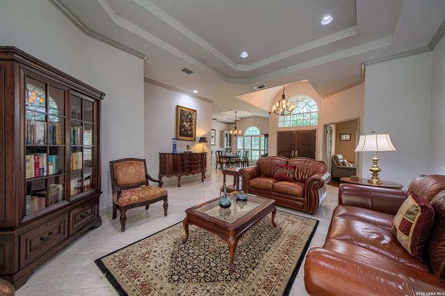 3903 HEIGHTS HILL DR, San Antonio, TX 78230