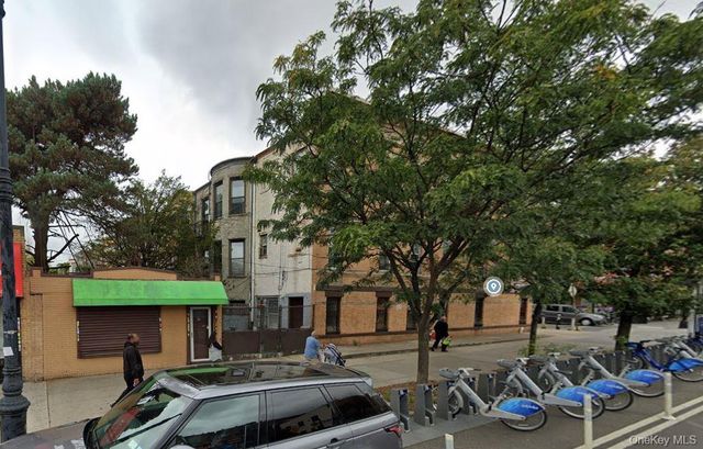 60-98 69th Avenue, Ridgewood, NY 11385