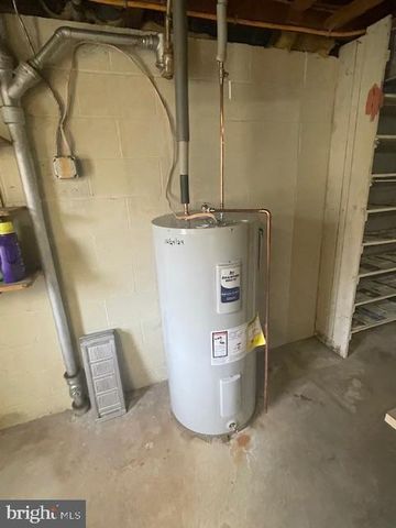 91 DOGWOOD LN, Reading, PA 19607