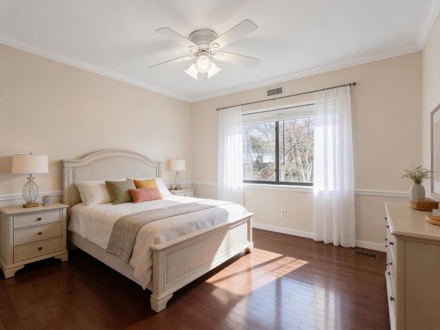 4 Bridgeview Cir 36, Tyngsborough, MA 01879