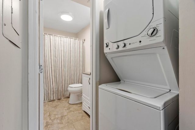 4 Bridgeview Cir 36, Tyngsborough, MA 01879